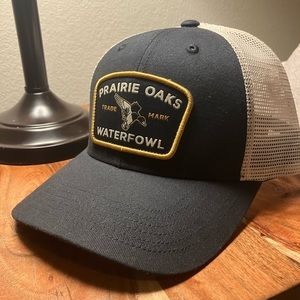 Men’s trucker hat prairie oaks waterfowl